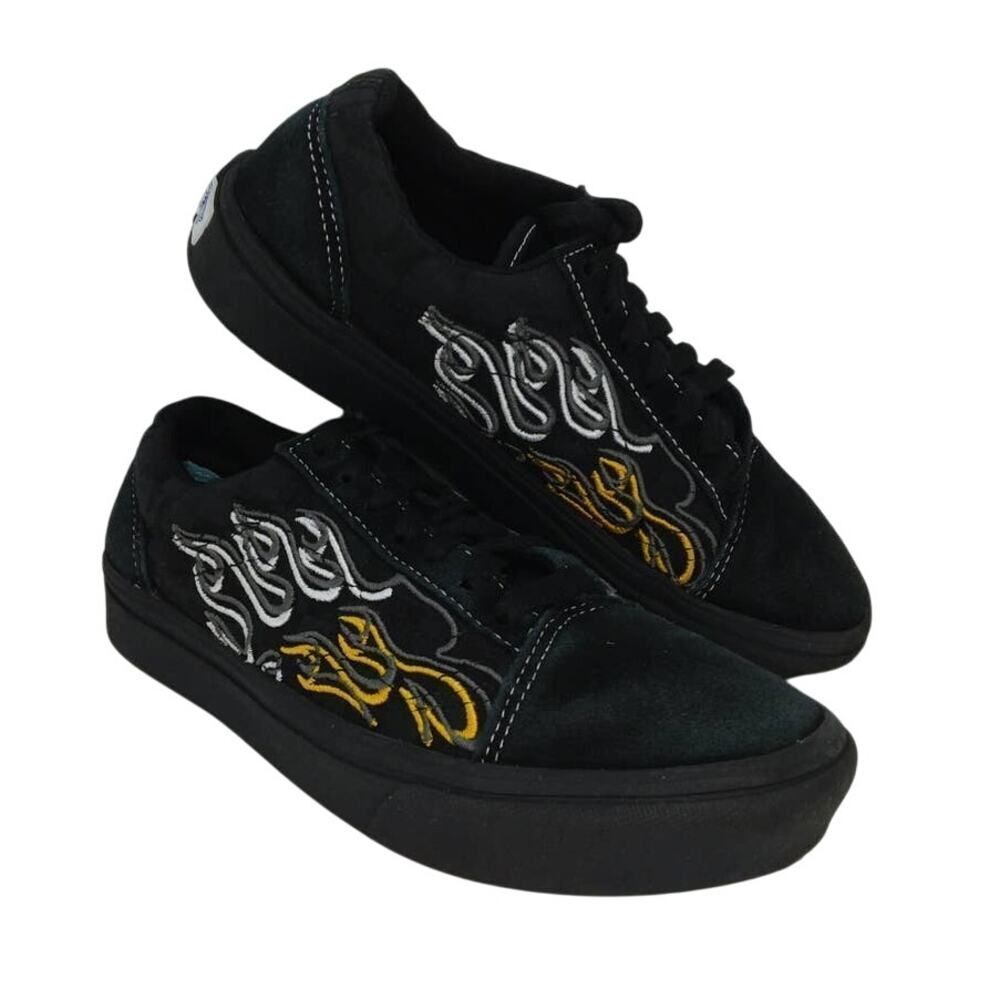 VANS Comfycush Women's Pre-owned Black Embroidered Flames Sneakers - sz. 5 1/2